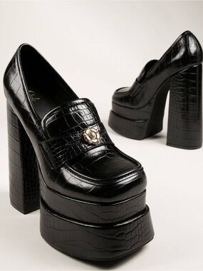 Platform Croc-Embossed Loafer Heels - Black